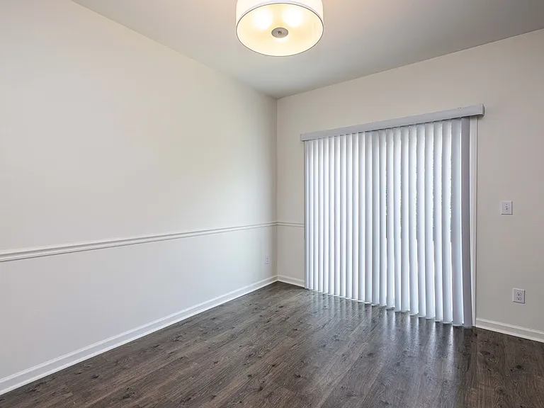 535 Calen Ln — Photo 13