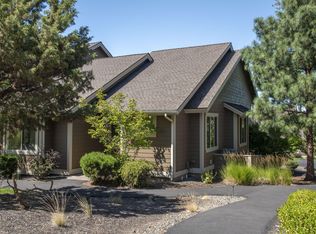 10681 Village Loop, Redmond, OR 97756