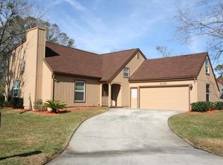 2129 The Woods Dr E, Jacksonville, FL 32246