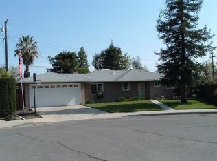 15418 W C St, Kerman, CA 93630