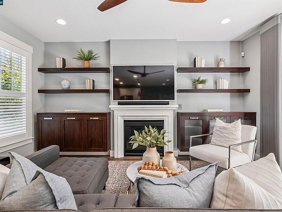 5th image of 18 Brookstone Ln