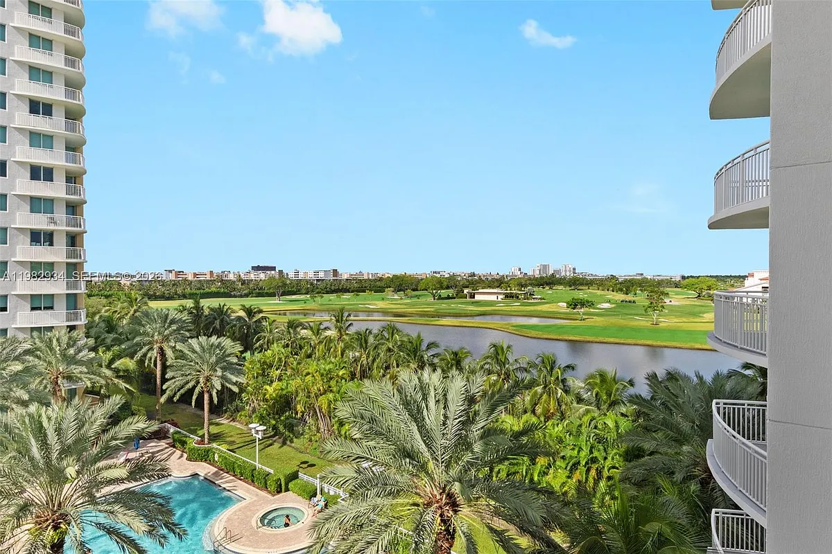 Building Photo - 1755 Hallandale Beach Blvd #501E