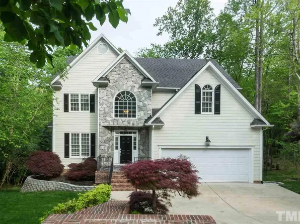 208 W Camden Forest Dr, Cary, NC 27518