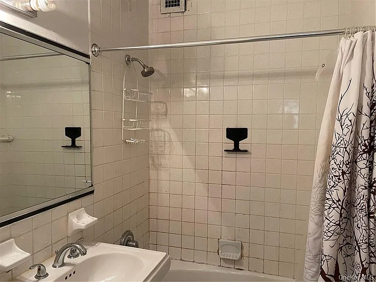 30 Lake St #12D — Photo 16
