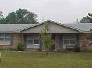 990 Sanchez Dr, Fayetteville, NC 28314