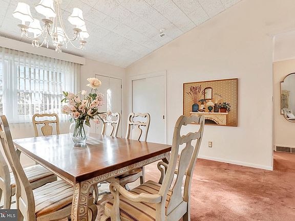 5th image of 13302 Briarwood Cir
