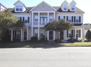1040 Philpott Dr, Chapel Hill, NC 27517