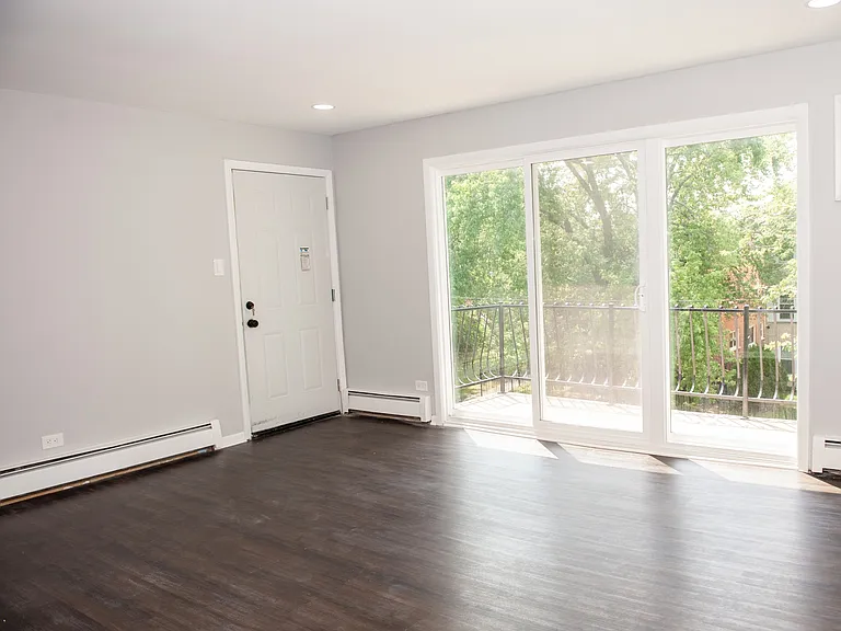 101 Oglesby Ave — Photo 30