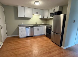5 Turnpike Rd APT 231, Townsend, MA 01469