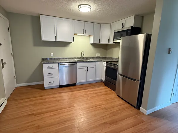 5 Turnpike Rd APT 231, Townsend, MA 01469