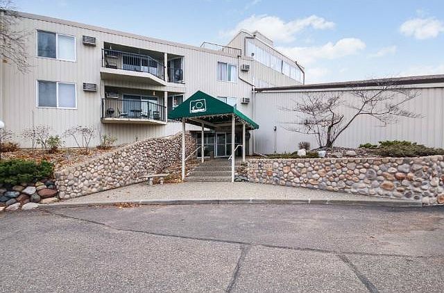 1st image of 6201 Saint Croix Trl N APT 121