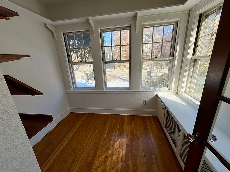 3 Greenough St — Photo 4