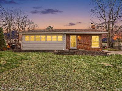 2174 Middlebelt Rd, West Bloomfield, MI, 48324