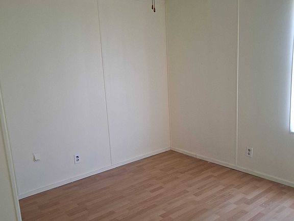 5th image of 13 Ellis Ave
