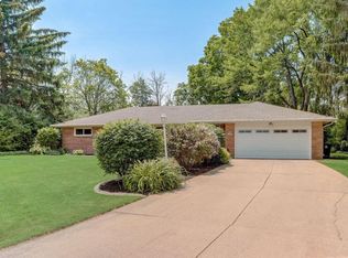 N68W14257 Marian Ct, Menomonee Falls, WI 53051