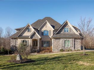 7295 Henson Forest Dr, Summerfield, NC 27358