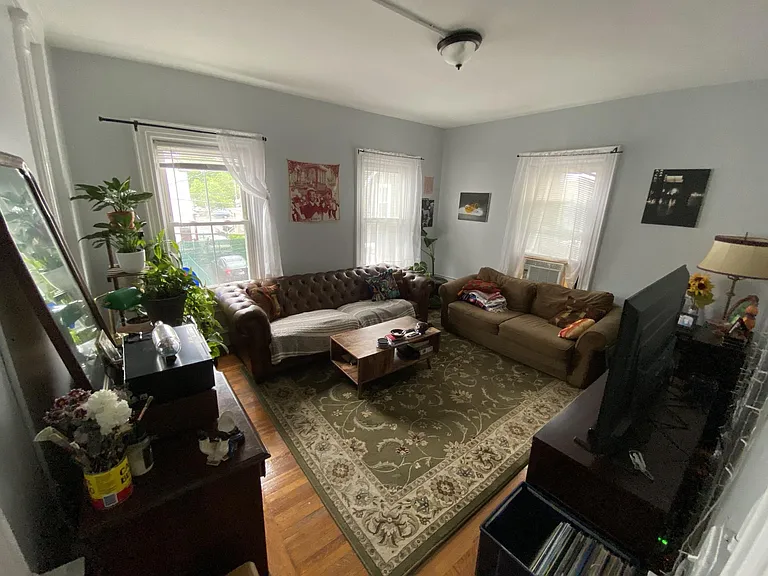 10 Pequot St #2 — Photo 14