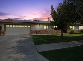 430 Cedar St, Hanford, CA 93230