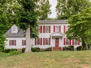 4700 Rieves Pond Dr, Chester, VA 23831