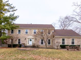 17 Cherrywood Dr, Schaumburg, IL