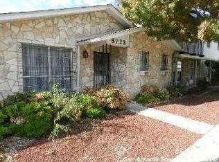 8723 Tradewind Dr, Windcrest, TX 78239