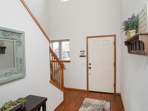 2nd image of 3228 NE Sandalwood Dr