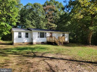 19450 Earl Dean Rd, Lexington Park, MD 20653