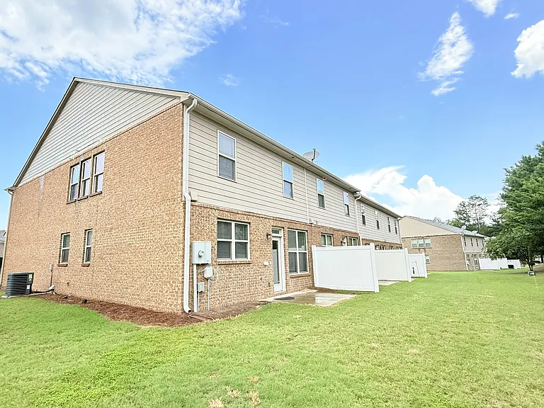 2333 Chancery Mill Ln — Photo 6