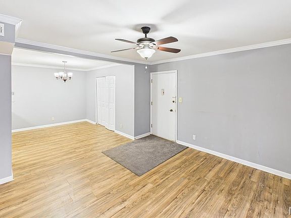 4th image of 10069 N Bunker Hill Dr #A