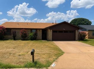 709 Polk St, Altus, OK 73521