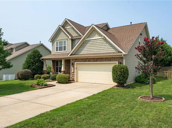 703 Fairway Dr, Mebane, NC 27302