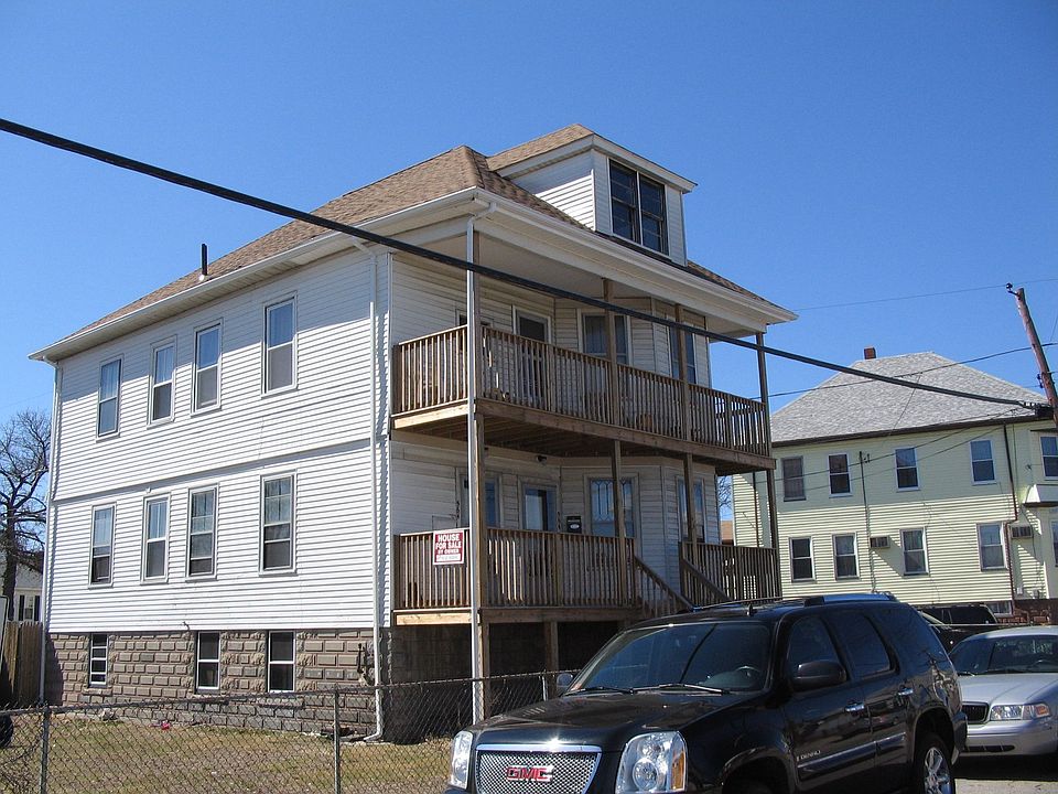 2nd image of 566 Admiral St