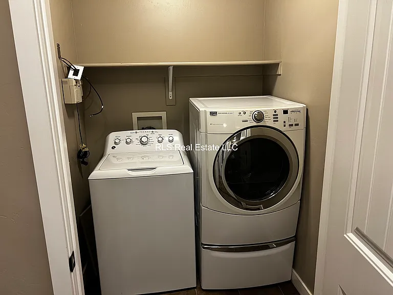 122 S 1800 W — Photo 10