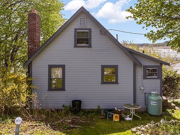 4th image of 114 Little Neck Rd