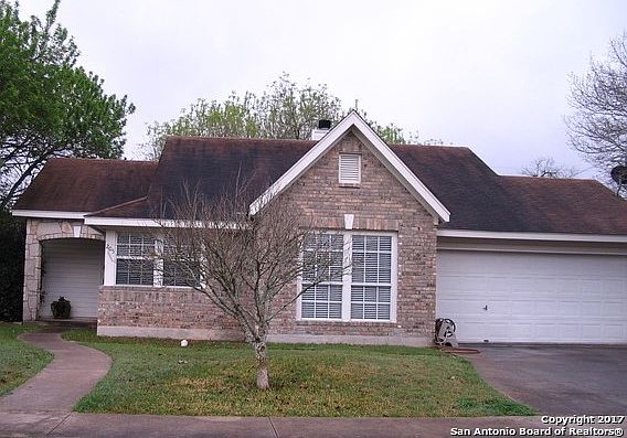 2nd image of 205 Cibolo Basin Dr