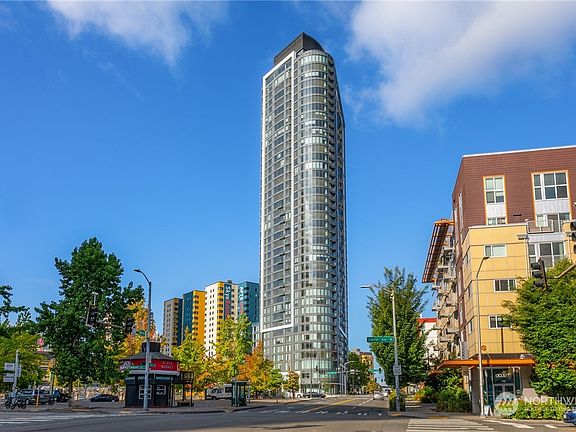 2nd image of 2510 6th Avenue #2709