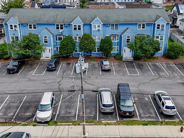 45 W 3rd St APT 6, Lowell, MA 01850