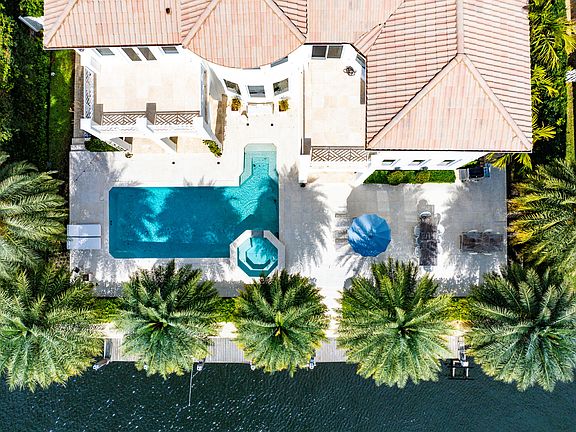 4th image of 19 Harbour Drive N