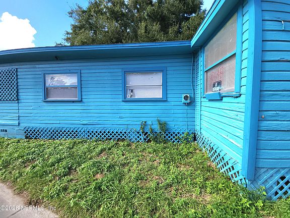 2nd image of 930 CESERY Boulevard