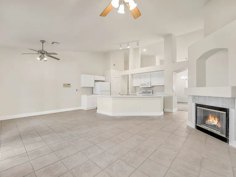 1299 Echo Creek St — Photo 9