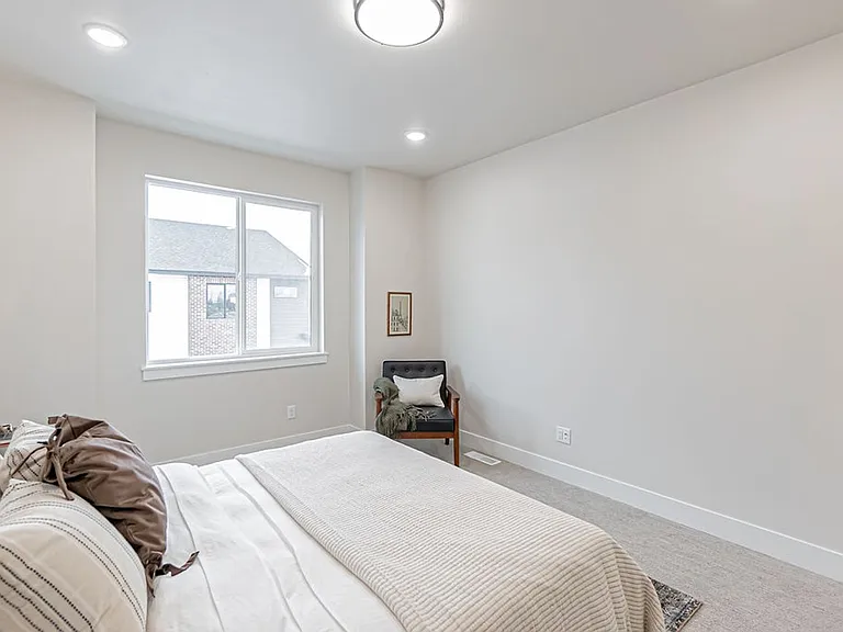 455 Blue Spruce — Photo 45