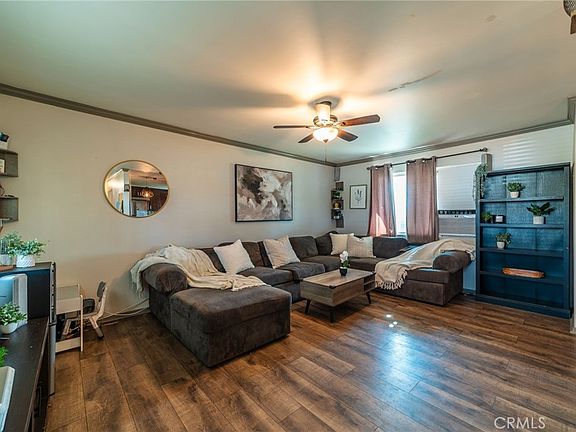 4th image of 5527 N Fenimore Ave