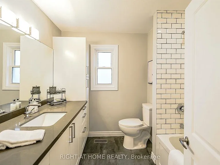 653 Geneva St — Photo 13
