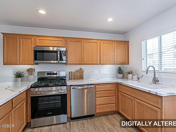 3rd image of 313 Dove Ln