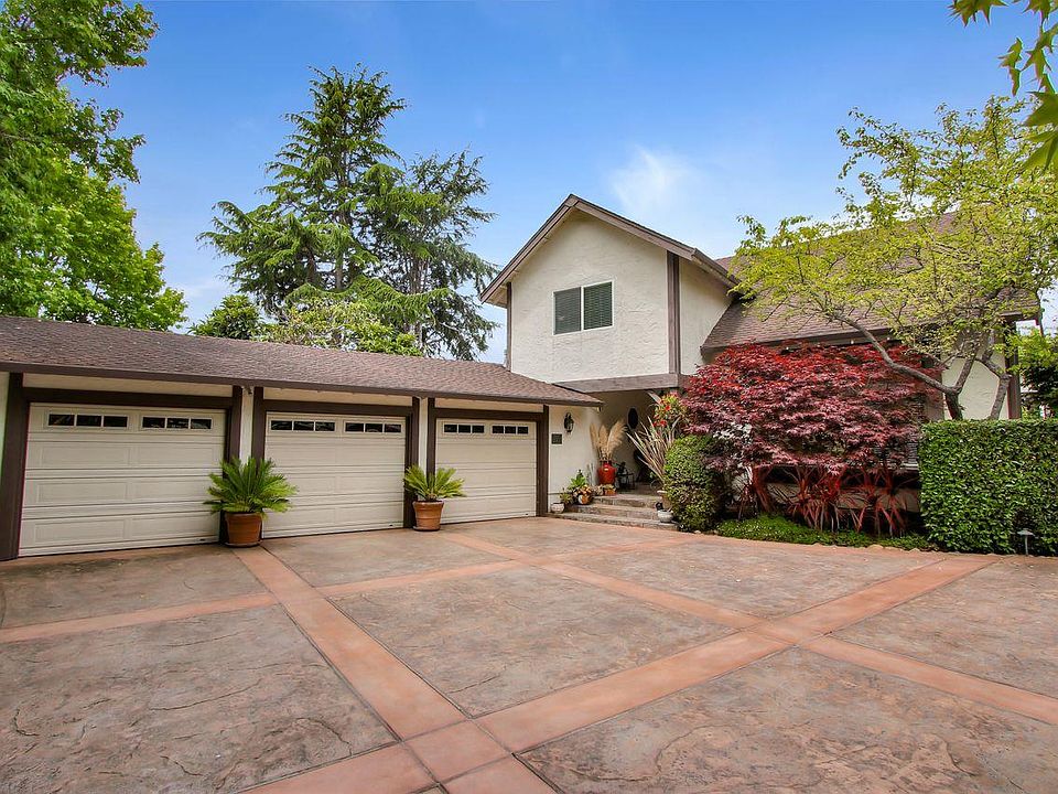 1st image of 1483 Dolphin Dr