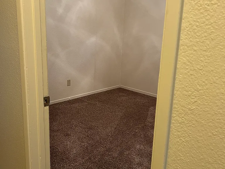 2409 Riedel Way — Photo 15