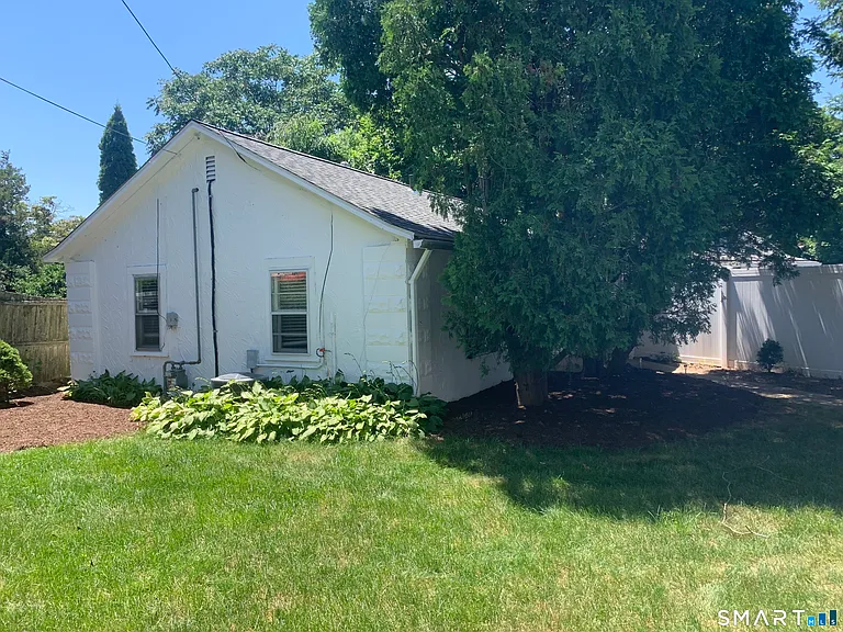 76 Hurd St — Photo 17