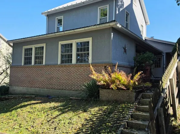 59 S Franklin St, Elizabethville, PA 17023