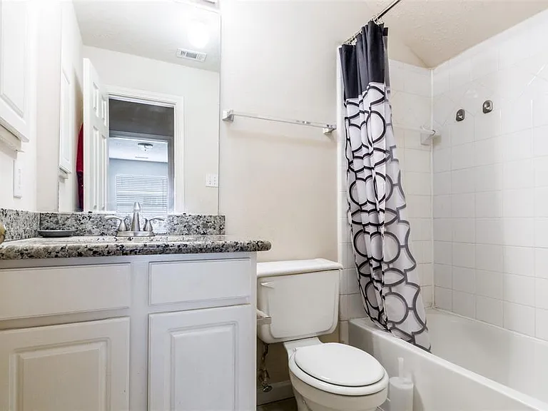 1138 Evandale Ln — Photo 21