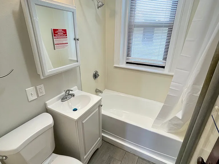 39 Glenville Ave #8 — Photo 10